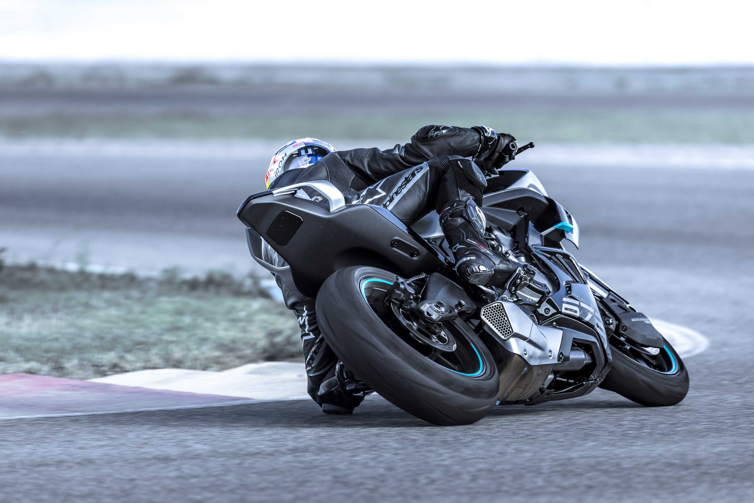 0546 ACT YM24 CFMoto 675SR R v4 2 scaled